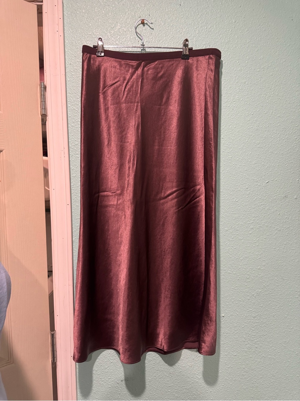 MaxMara Satin Midi Skirt in Burgundy